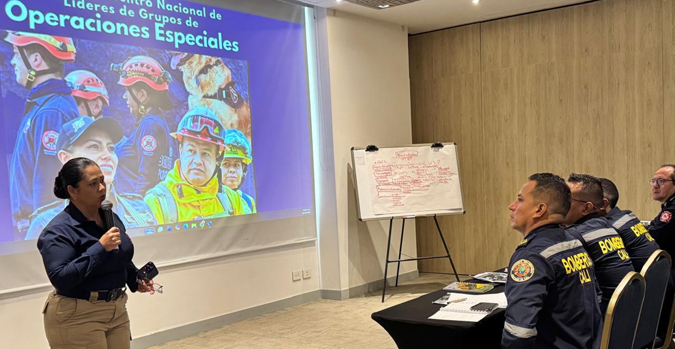 La DNBC realiza en Colombia el Primer Encuentro Nacional de Líderes de Grupos de Operaciones Especiales de Bomberos