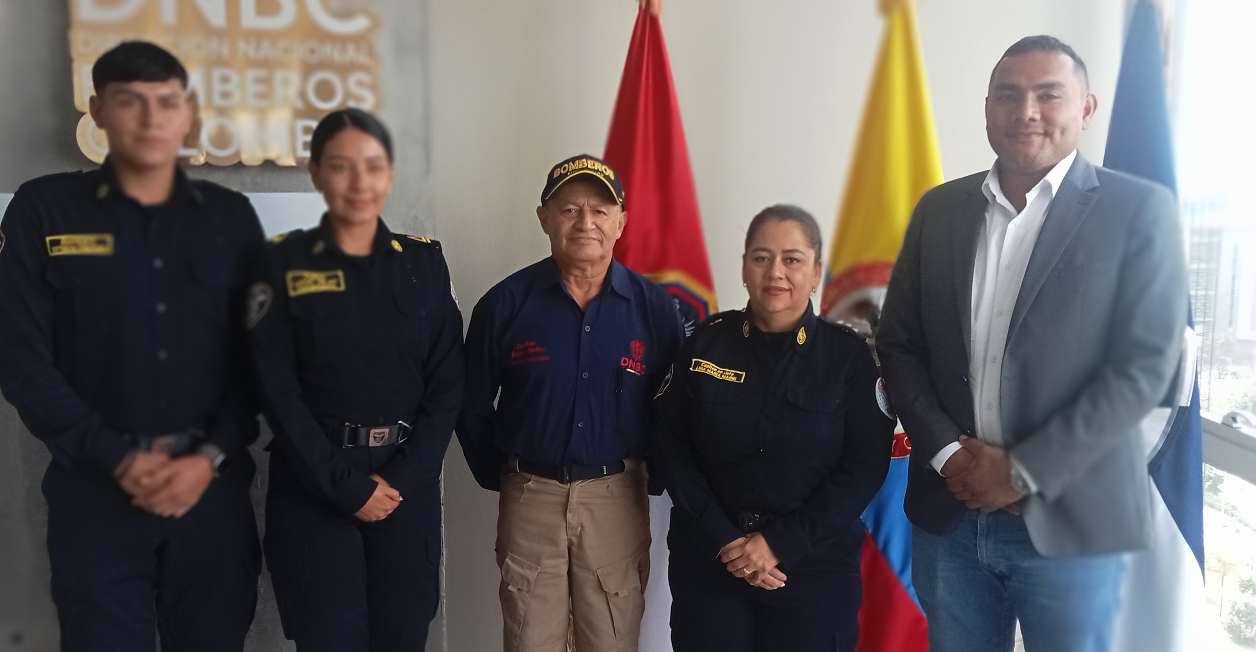 Encuentro Dirección nacional de Bomberos con Alcalde Municipal de Guateque Boyacá y Representantes del Cuerpo de Bomberos Voluntarios.