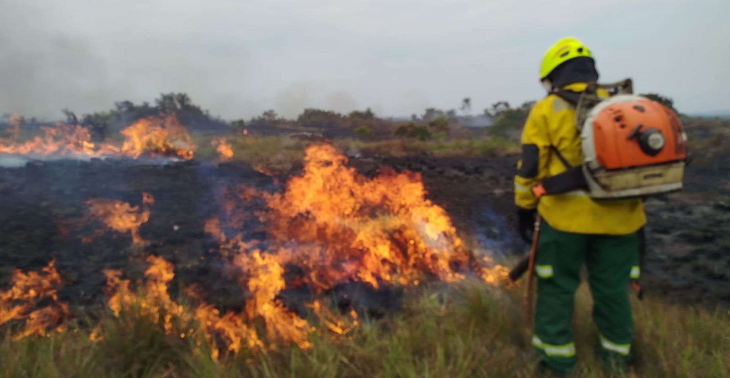 Bomberos lograron liquidar incendio forestal que afectó 130 hectáreas en la Serranía de La Lindosa, Guaviare