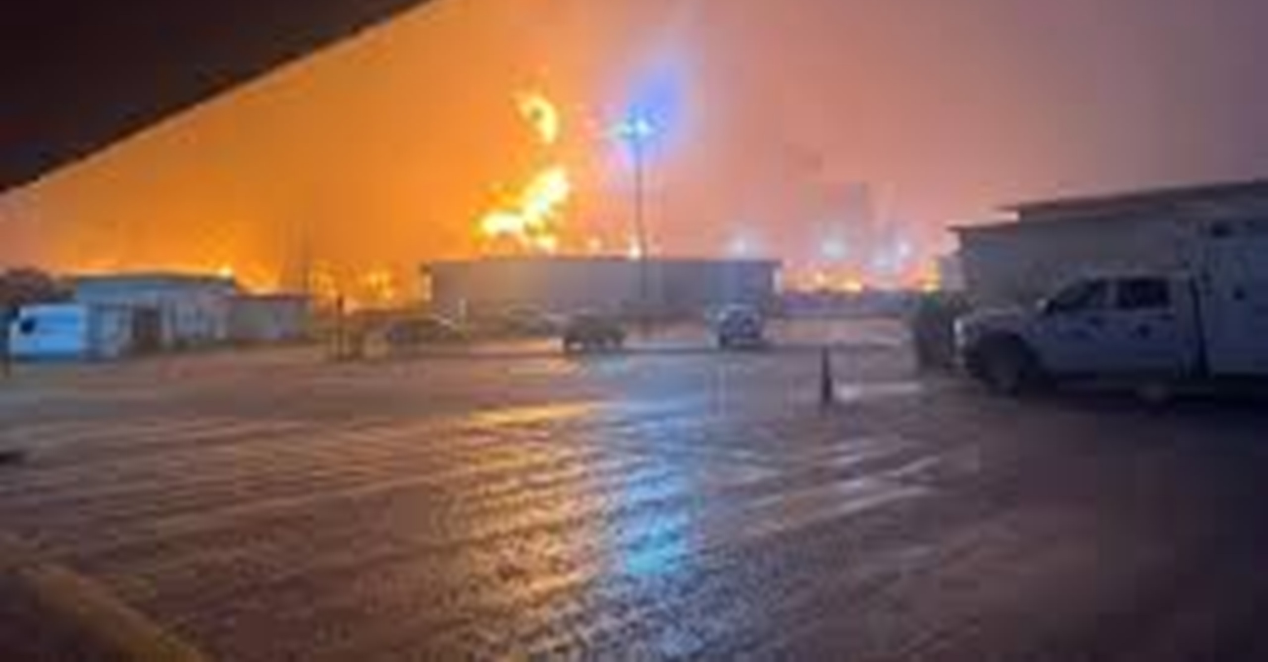 Bomberos controlaron incendio estructural industrial en el Parque Industrial Oikos, en Malambo