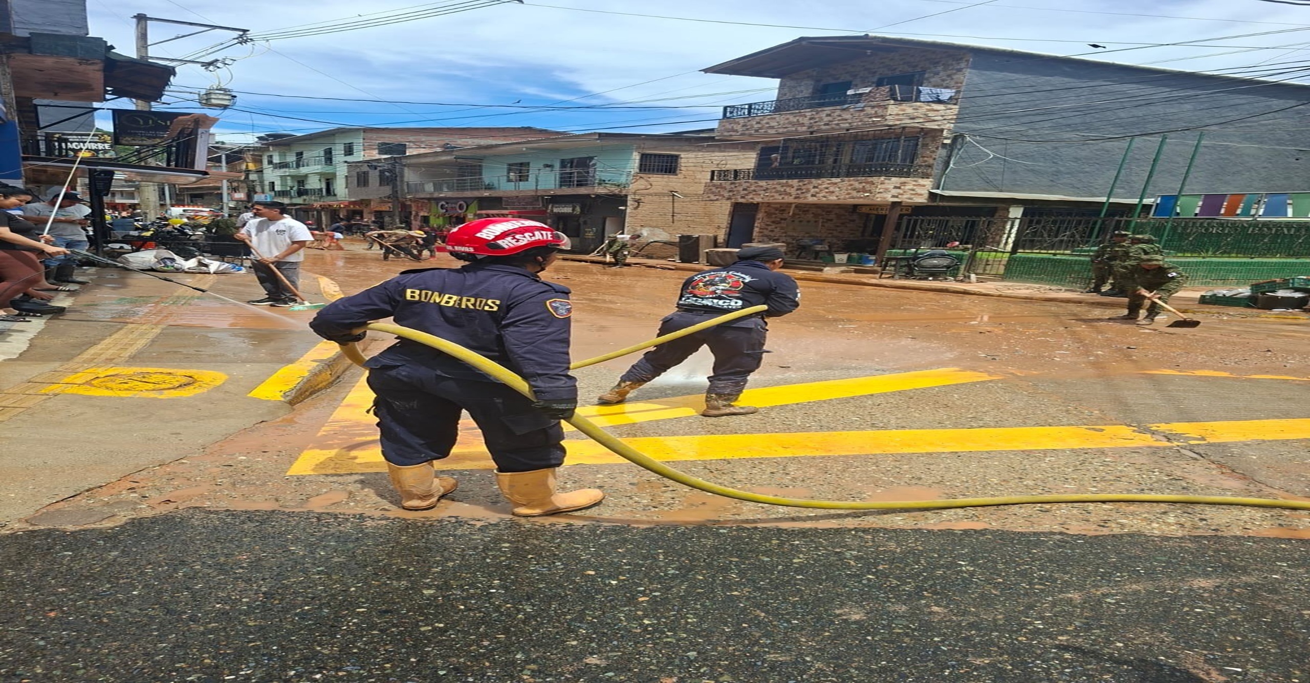Fuertes lluvias generan inundaciones en 16 barrios de Segovia, Antioquia